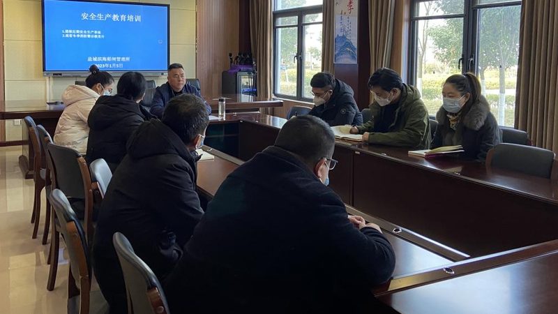 在培训实施过程中，要关注以下几点：